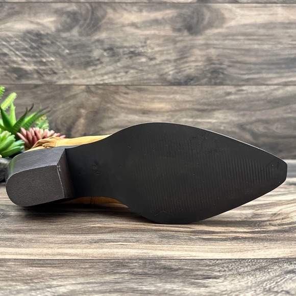 NIB Coconuts By Matisse 8.5M Saddle Suede Leather Western Fringe Booties - Picture 8 of 11